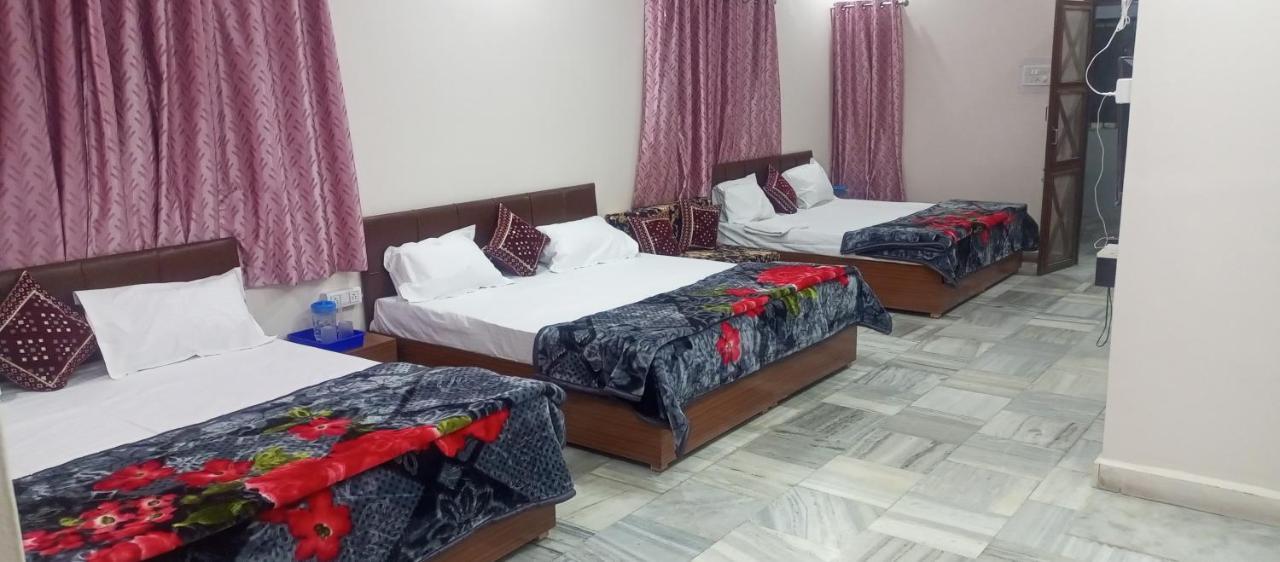 Bed and Breakfast Aashirwad Residency Ujjain Exterior foto