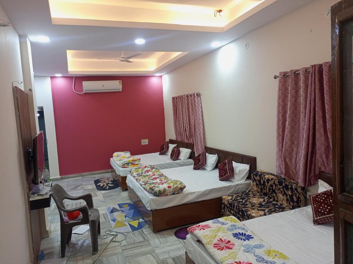 Bed and Breakfast Aashirwad Residency Ujjain Exterior foto